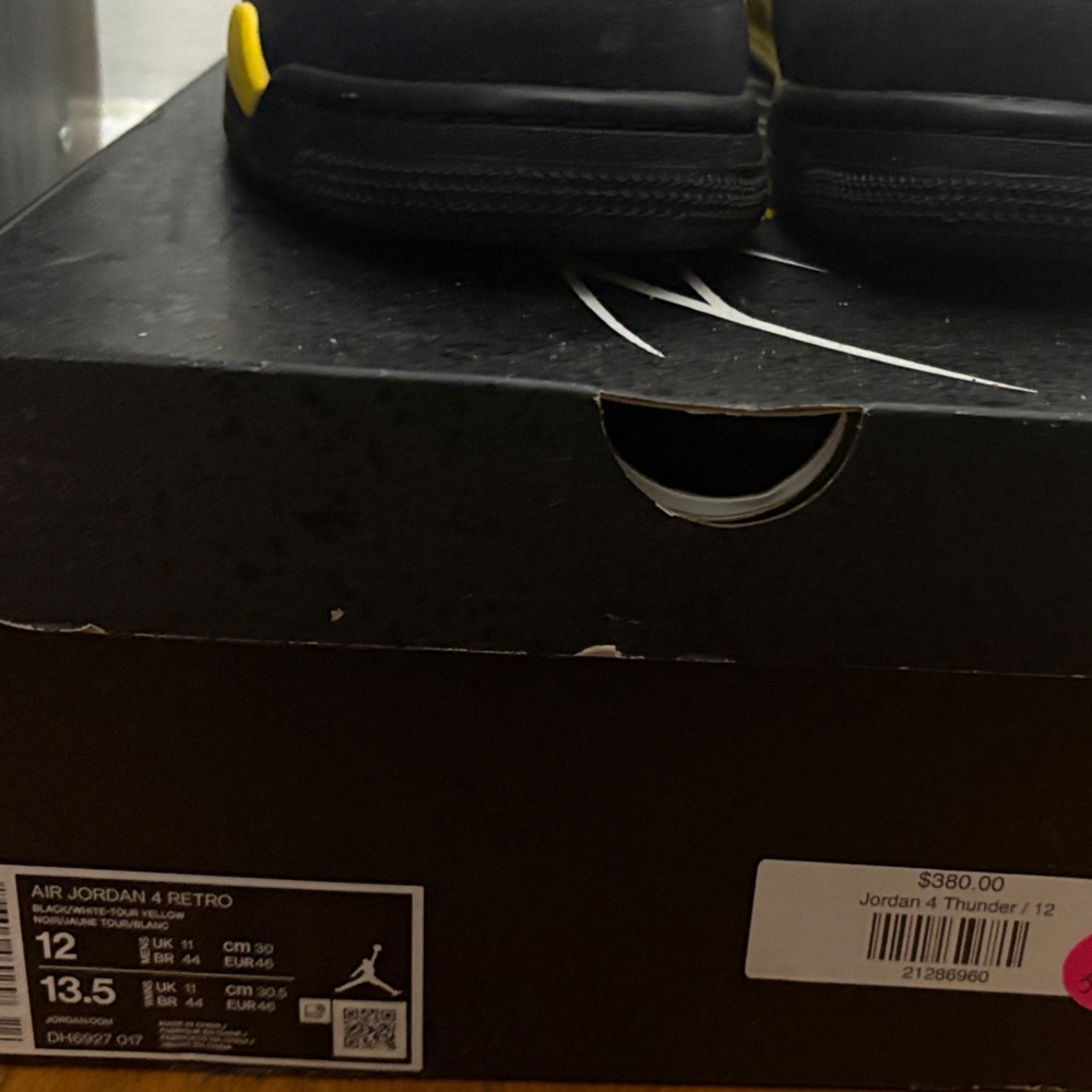 Jordan Black and Yellow Sneakers - Picture 7 of 8